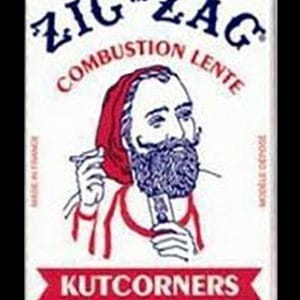 Zig Zag Cut Corner Rolling Papers - 24 Pack