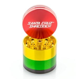 Santa Cruz Shredder Grinder - Medium 4pc / 2.12" - Rasta