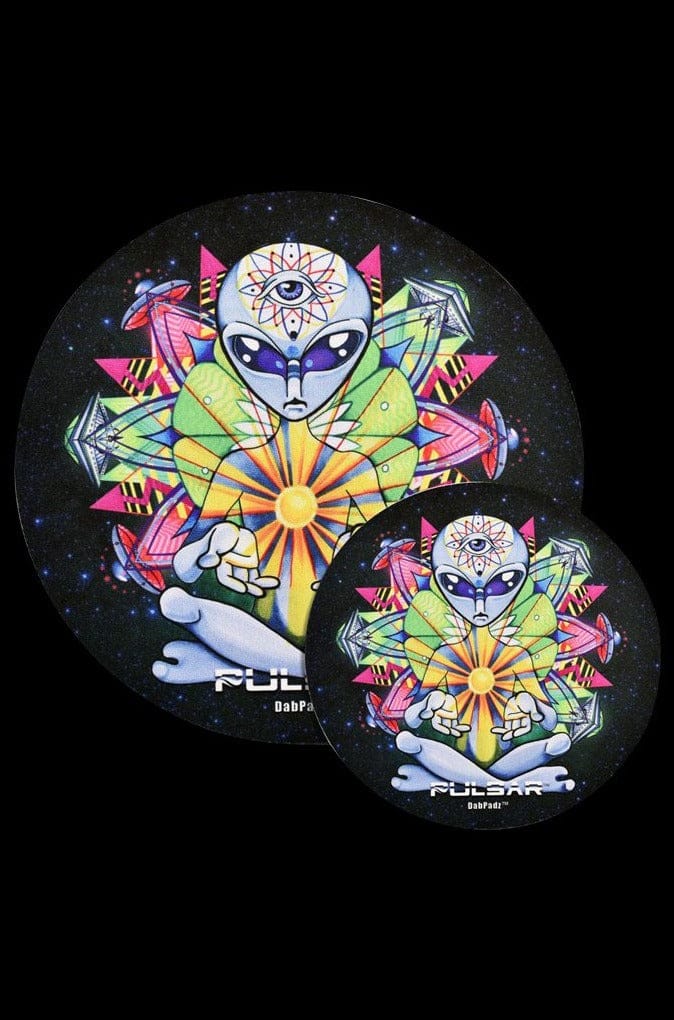 Pulsar DabPadz Round Dab Mat ""Psychedelic Alien""